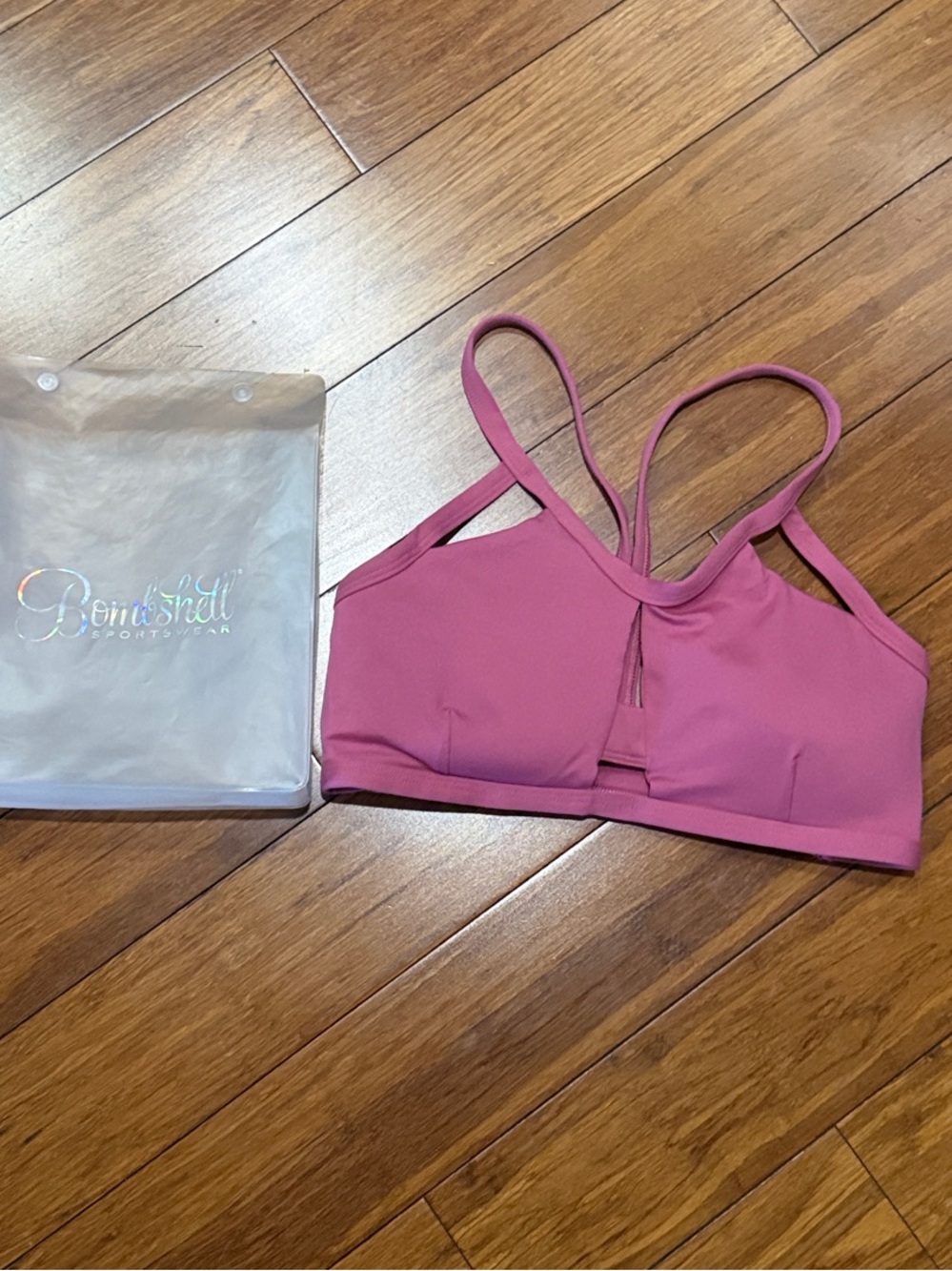Bombshell Sportswear Queen Pink Sports
Bra  L